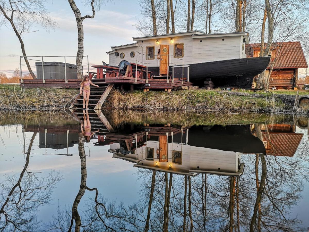 Kalurikula Fishing Village Pärnu Exterior foto